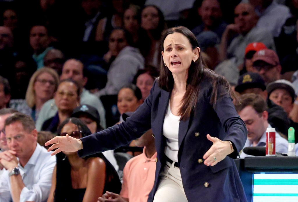 New York Liberty head coach Sandy Brondello reacting on the sideline during the second quarter.