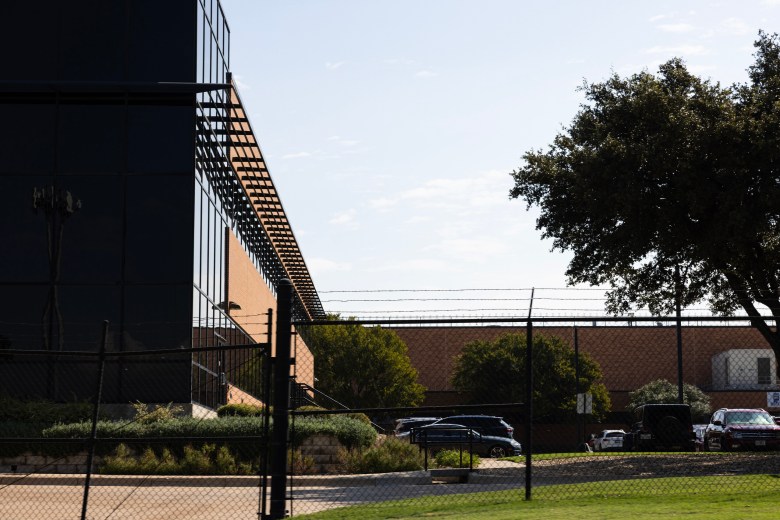 (Maria Crane | Fort Worth Report/CatchLight Local/Report for America)