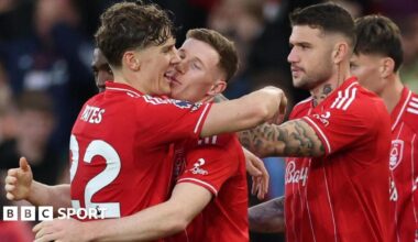 Premier League LIVE: Aston Villa v Bournemouth, Brentford v Newcastle, Crystal Palace v Brighton & Nottingham Forest v Leeds