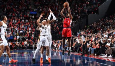 Kawhi Leonard wins it at buzzer, Clippers hold off hot-shooting Pelicans 126-124
