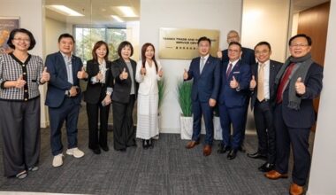 Cross-party delegation meets officials, visits new trade center in Dallas