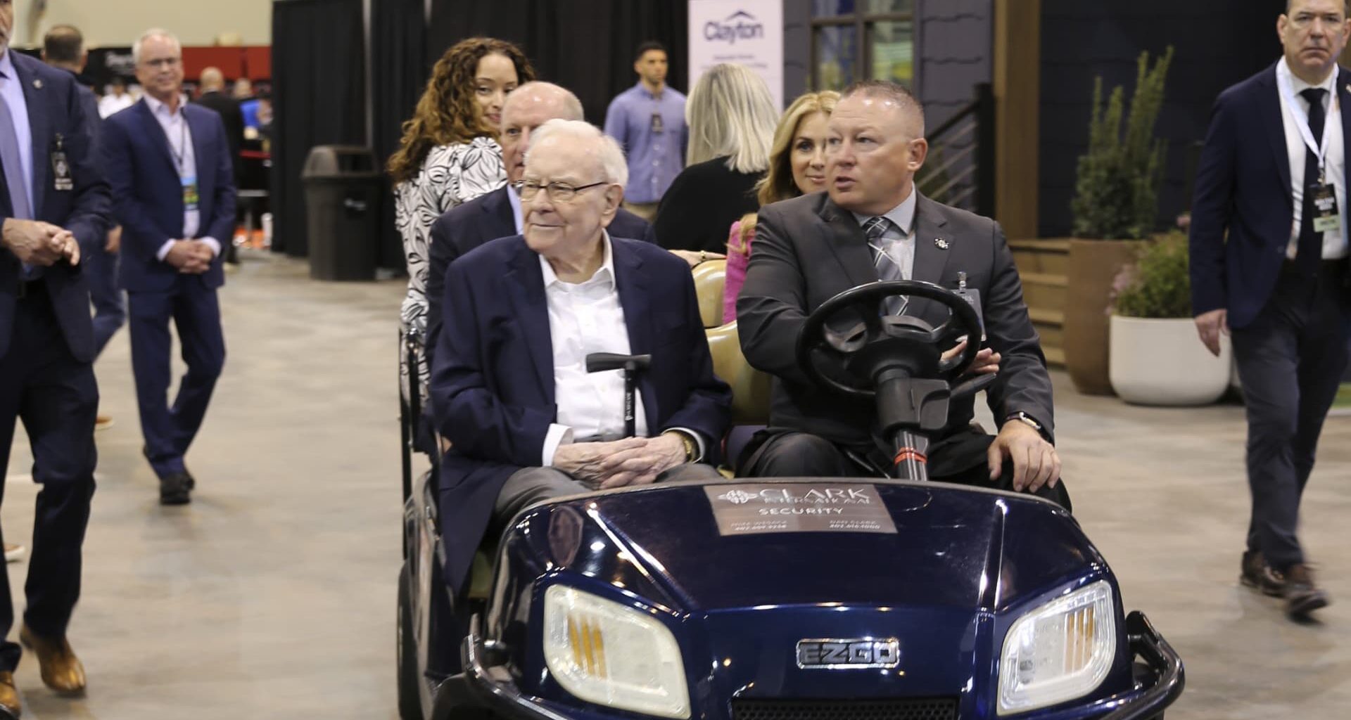 Alphabet rallies after Berkshire reveals stake. Why Buffett’s firm likely bought it