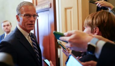 Thune promising talks government shutdown