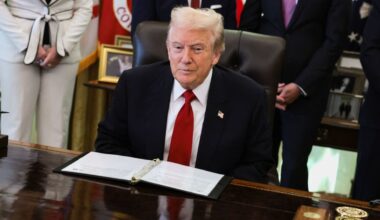 Trump, Eli Lilly, Novo Nordisk unveil deals to cut obesity drug prices