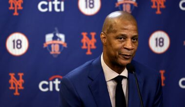 Trump pardons baseball star Darryl Strawberry over tax evasion