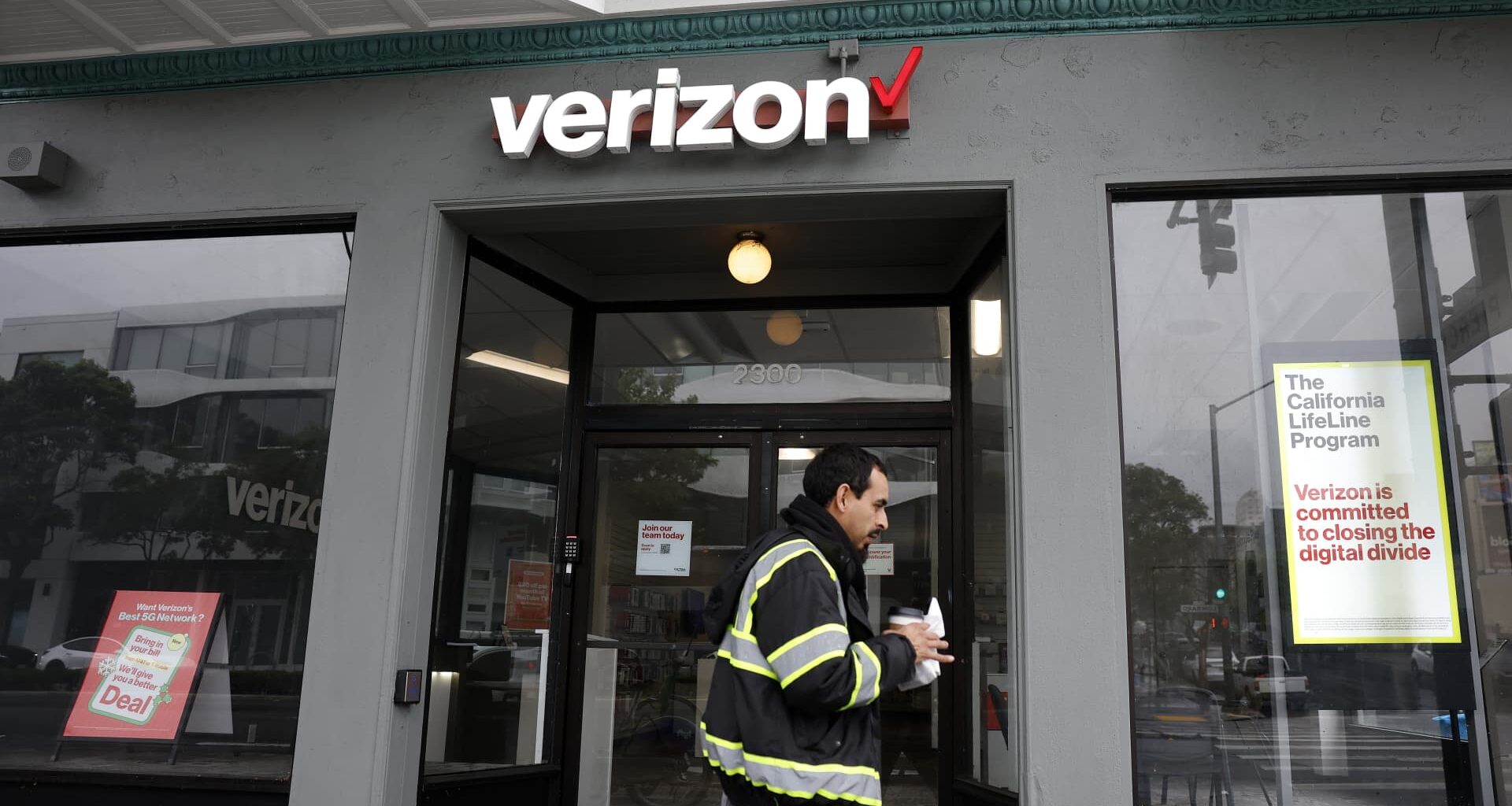 Verizon cutting more than 13,000 jobs as it restructures