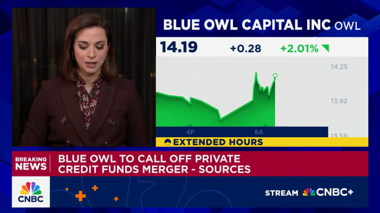 Blue Owl to call off private credit funds merger, sources say