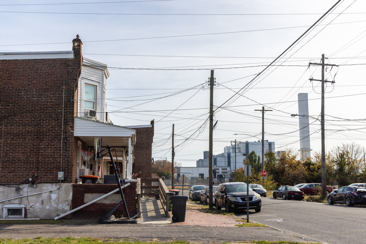 Chester trash incinerator: Philly Council staff visit facility