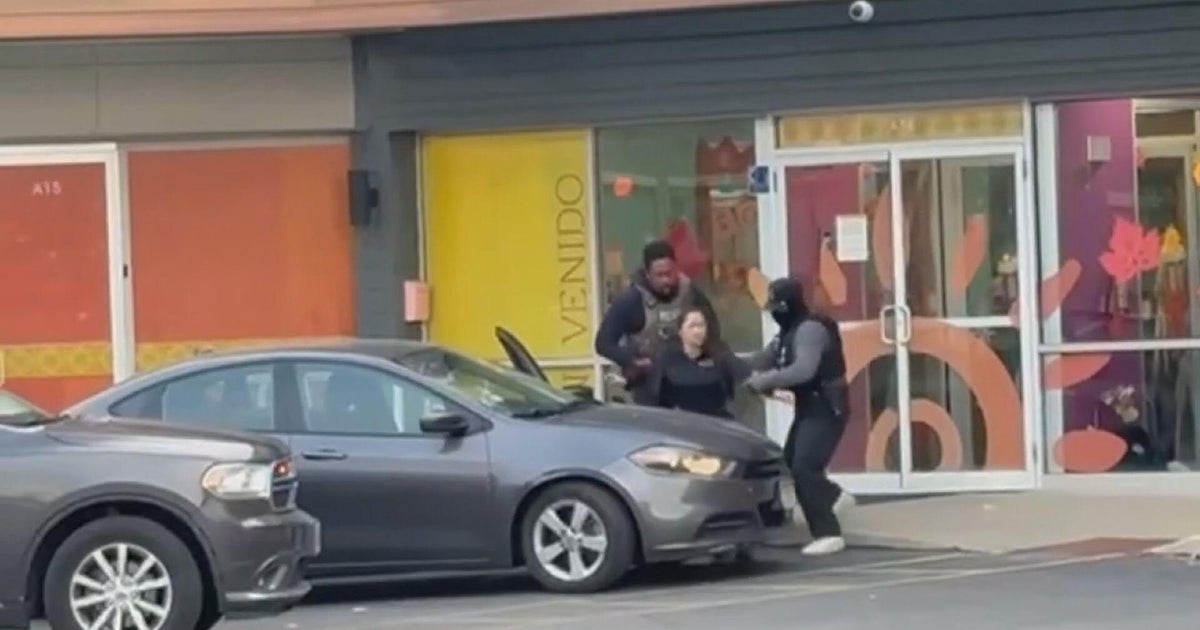 Pre-K teacher detained by federal agents at Roscoe Village preschool and daycare on Chicago's North Side