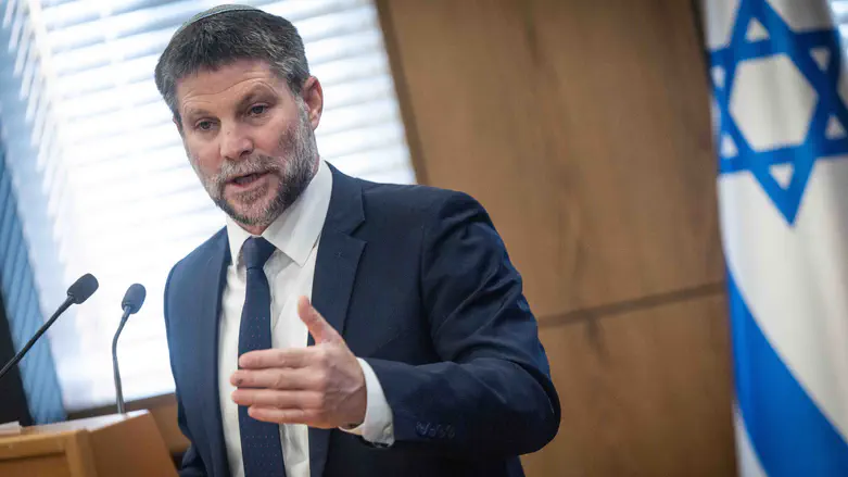 Finance and Defense Ministry clash over reserve service