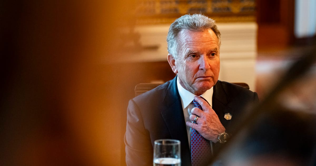 Trump backs Witkoff after leak reveals he advised top Putin aide on Ukraine deal – POLITICO