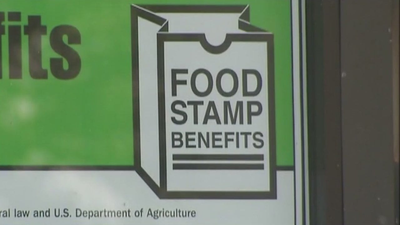 Amid SNAP and WIC woes, Phoenix area moms stepping up to help each other