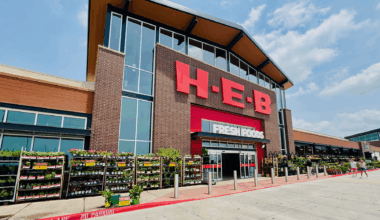 H-E-B storefront