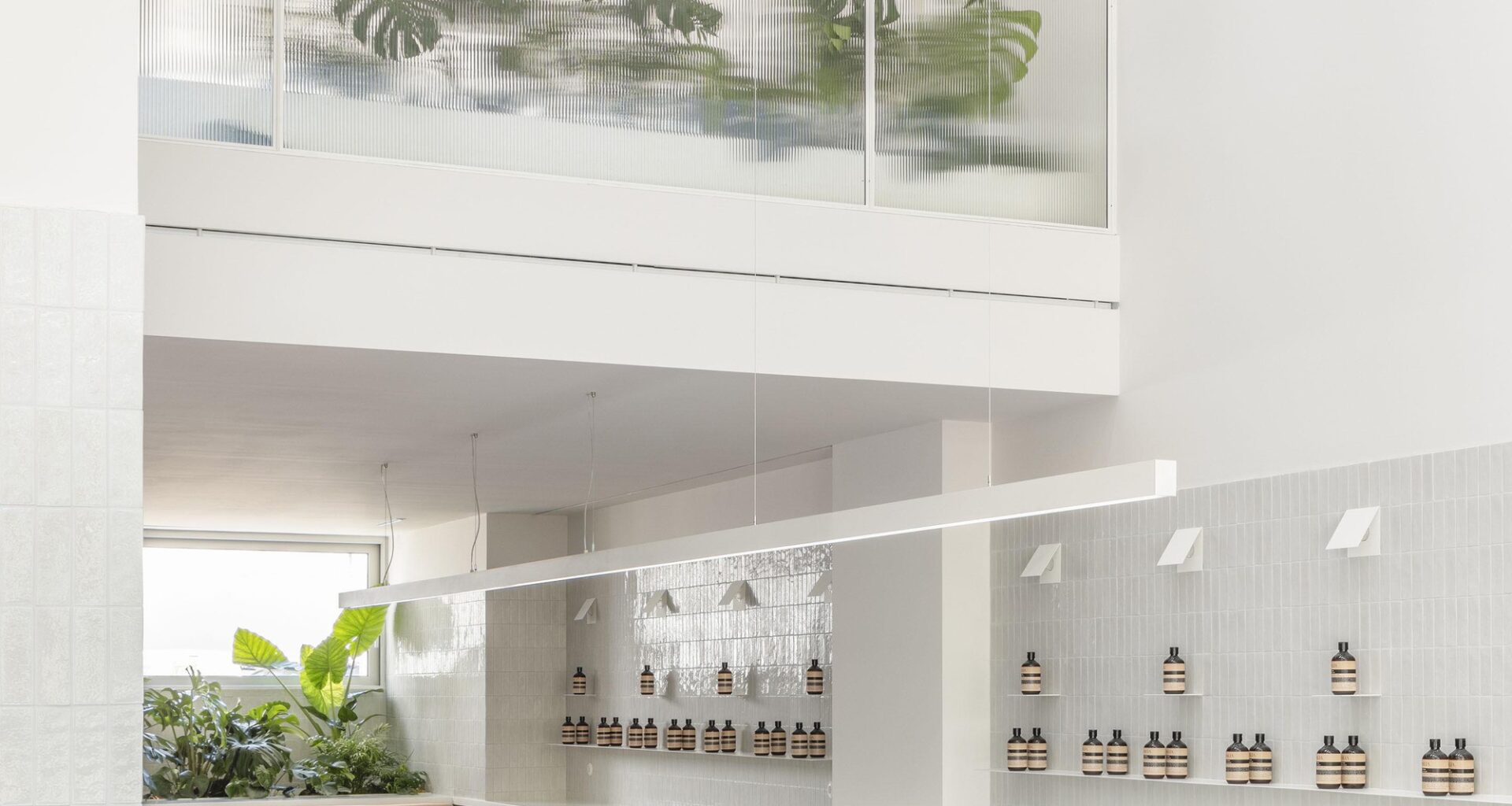 Vedalia Salon / Nysa | ArchDaily