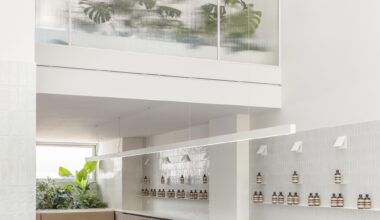 Vedalia Salon / Nysa | ArchDaily