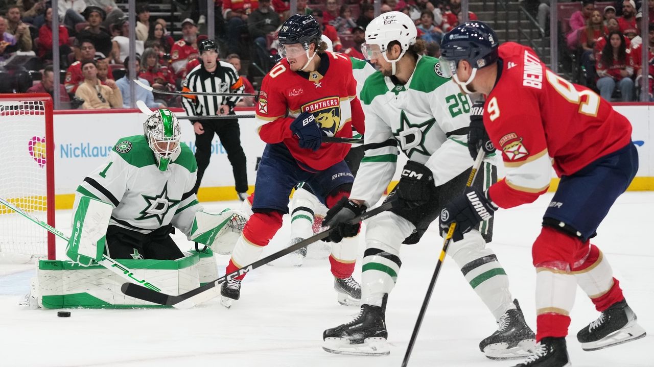 Brad Marchand gets deciding goal in shootout, Florida beats Dallas 4-3