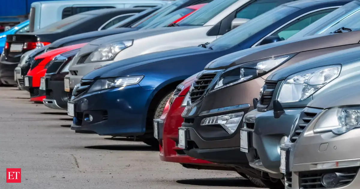 Car sales hit record high in October 2025 as festive cheer and GST cuts drive demand