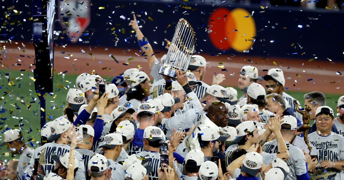 Dodgers bigger and better than anti-immigrant foolishness