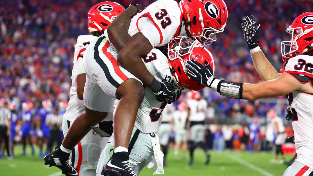No. 5 Georgia rallies past Florida 24-20 in Jacksonville thriller