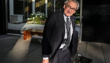 Canada's top public servant says budget will result in 40,000 job cuts, programs terminated