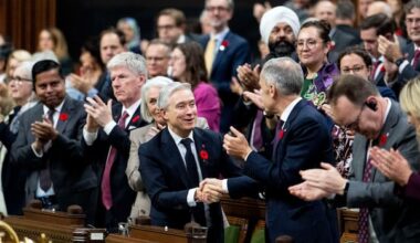 Liberal budget clears first confidence vote