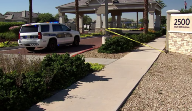 Suspect allegedly shoots man, turns gun on himself in west Phoenix