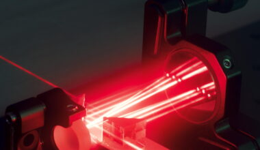 Compact laser system shows 80% efficiency for ultrashort light pulses is possible