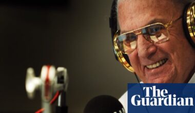 John Laws, Australian radio’s ‘Golden Tonsils’ who dominated airwaves for six decades – obituary | Australian media