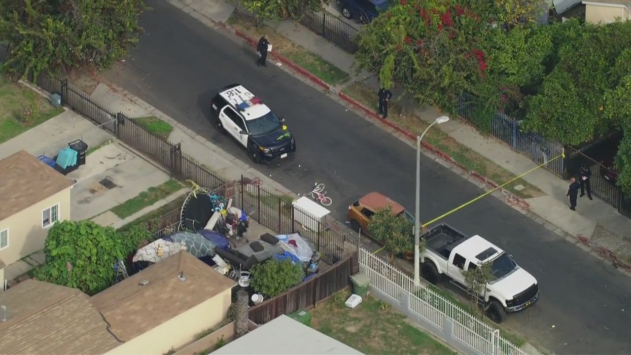 Police shooting reported in Watts