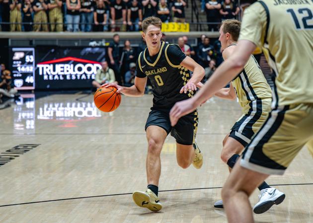 Oakland Travels to No. 1 Houston