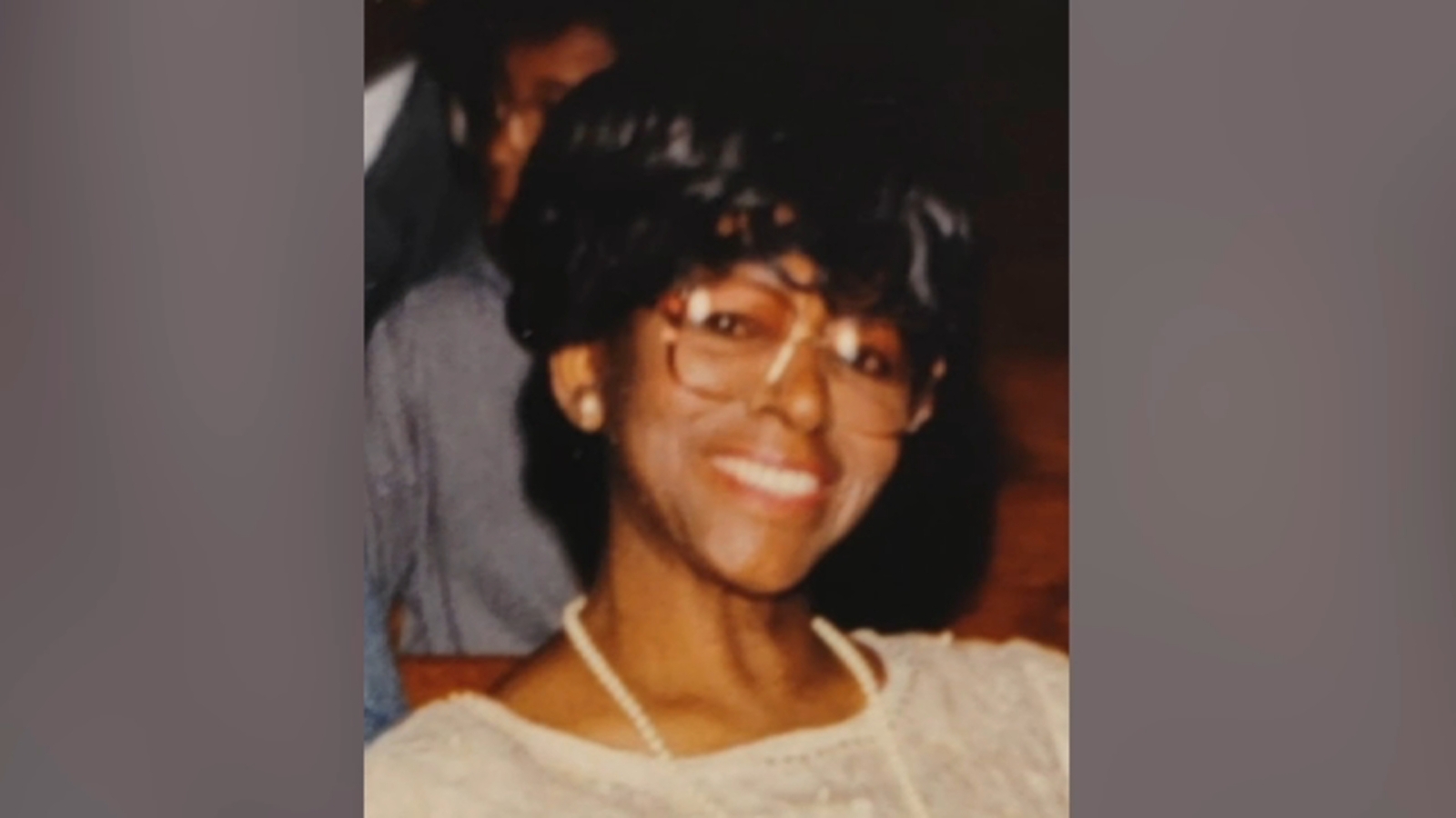 Dorothy Glanton, woman who disappeared from Chicago in 1987, identified as remains found in Lake Michigan near New Buffalo in 1987