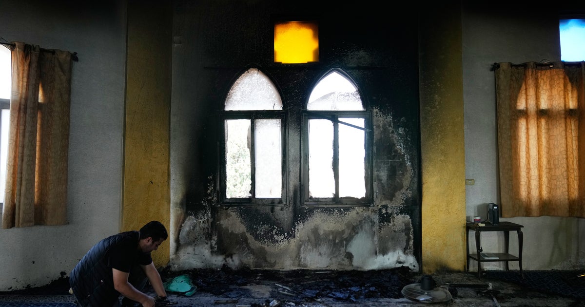 Israeli Settlers Torch A Mosque And Scrawl Hateful Messages After Condemnation From Military Leaders