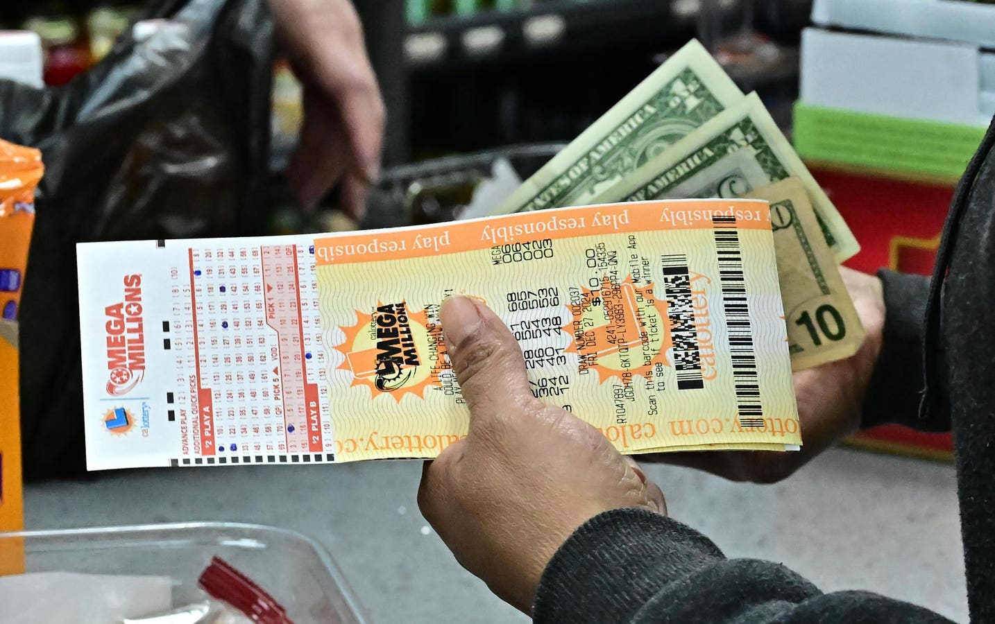 Nearly $1 Billion Mega Millions Ticket Sold—Here’s What The Winner Owes In Taxes