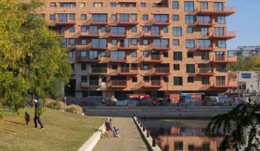 Palazzo Residential Building Paleiskwartier / Benthem Crouwel Architects
