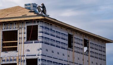 New home construction dropped 17% in October, says CMHC