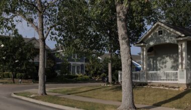 You need to make this much to live comfortably in Dallas-Fort Worth in 2025