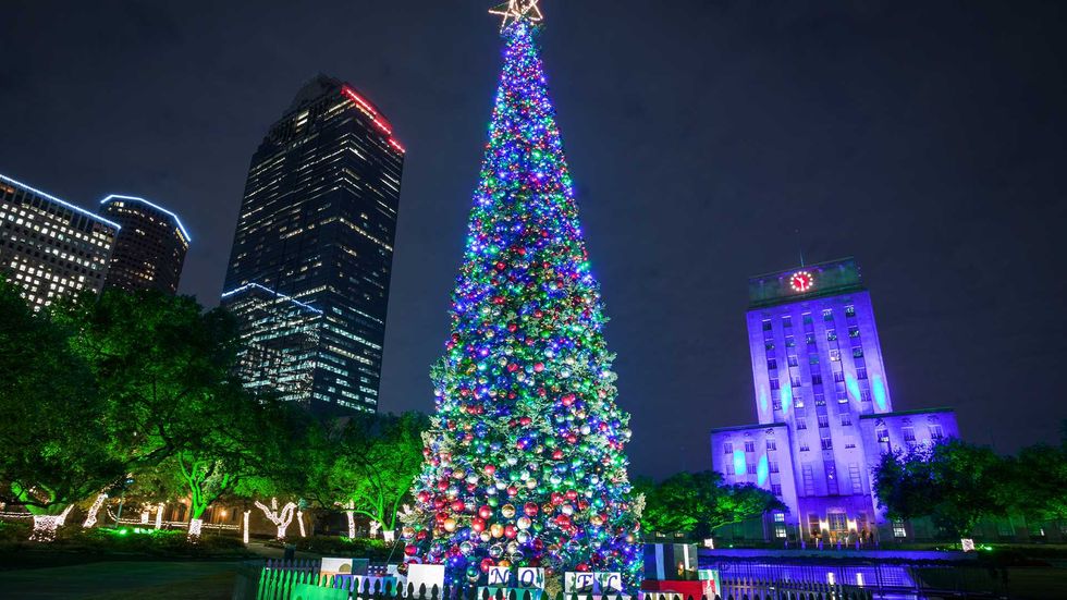 Houston First City Hall-iday Lights