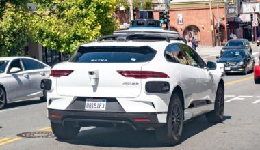 Waymo says it's permitted for Wine Country, Sacramento; coming to San Diego in 2026