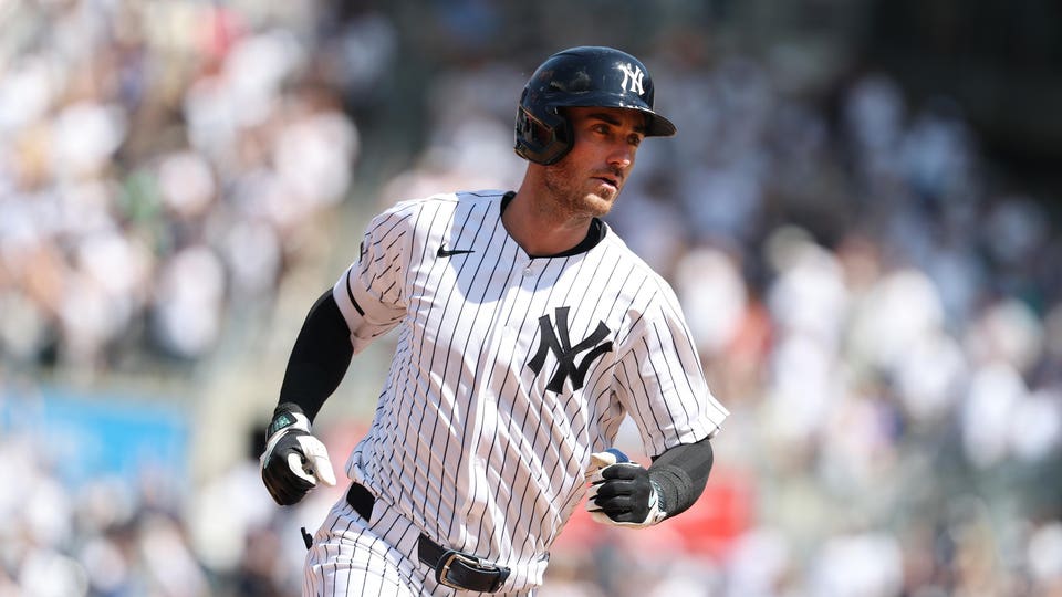 Cody Bellinger running around the bases.