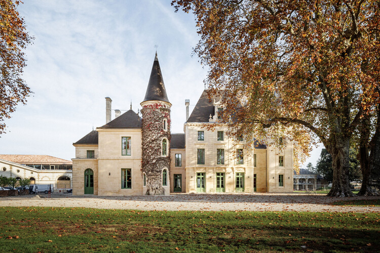 Chateau Cantemerle Winery / BPM Architectes - Image 2 of 19