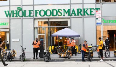 Whole Foods Thanksgiving Day hours in Texas