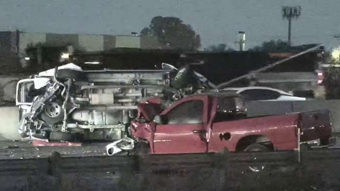 Multi-vehicle crash causes backups along Interstate 35 on Northeast Side