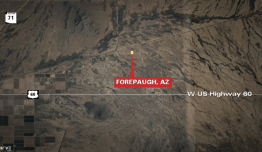 Weak tornado hits Maricopa County, NWS says