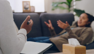 Dallas Therapist Gives Advice for Getting Through Holidays