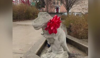Beloved dinosaur statue in Philadelphia's Manayunk neighborhood replaced after apparent vandalism