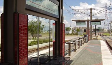 4 detained, 2 guns recovered after shooting at Houston METRO Rail Center
