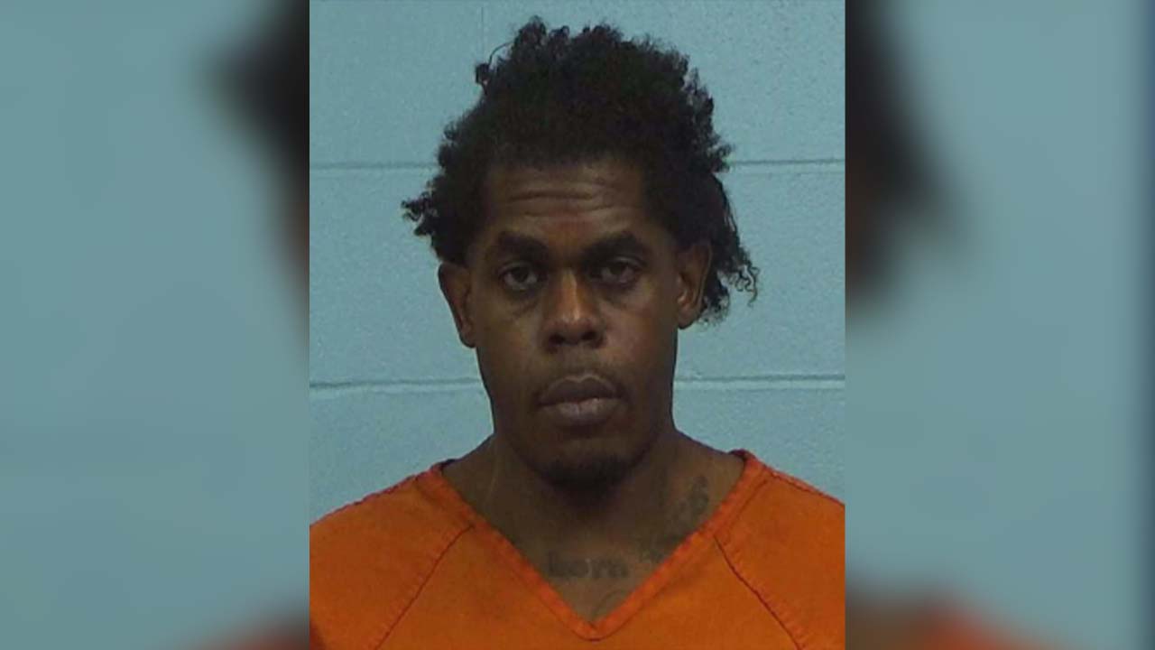 Houston man arrested for taking 2 victims to Round Rock for prostitution