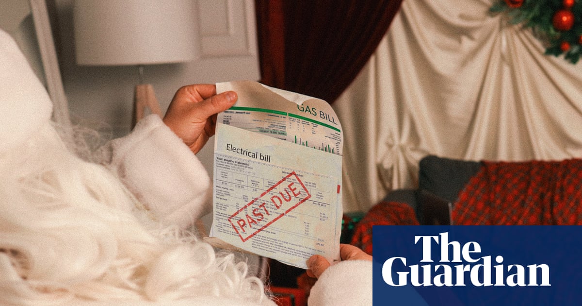 Amid ‘instability and fear’ in Trump’s economy, Americans are cutting holiday spending | US economy