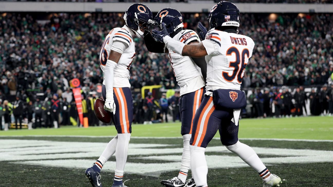 Bears roll to statement win over Eagles: 'We're for real'