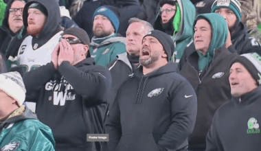 Eagles fans call for coaching changes after loss against Bears, 24-15
